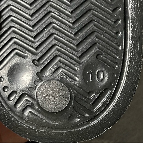 Adidas Messi Adilette Kids Shower Slide Sandals size 10 NWT - Picture 10 of 12